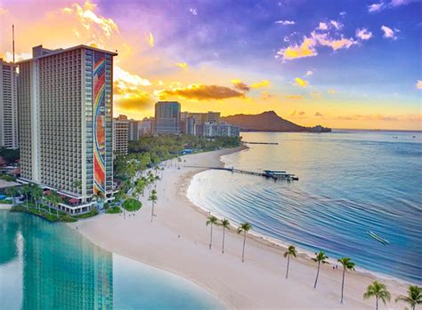 Hilton Hawaiian Village Waikiki Beach Resort | Go Hawaii