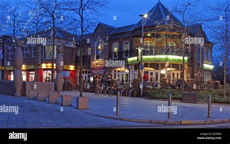 The Looking Glass Pub central Warrington Town Centre, Cheshire, England ...