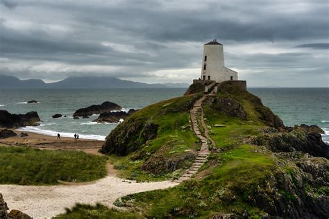 Tŵr Mawr Lighthouse | Wales, UK | Jim Nix | Flickr