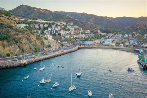 10 Best Beaches on Catalina Island - Go Camping, Snorkeling, or ...