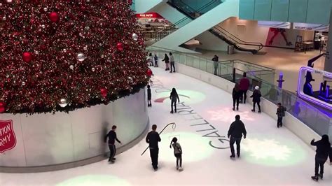 Christmas Ice Skating at the Galleria in Dallas Texas - YouTube