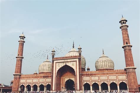 Jama Masjid Delhi: Mughal Architecture at its Best | Veena World