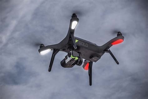 3D Robotics' New Solo Drone Can Fly Autonomously So You Can Focus on ...