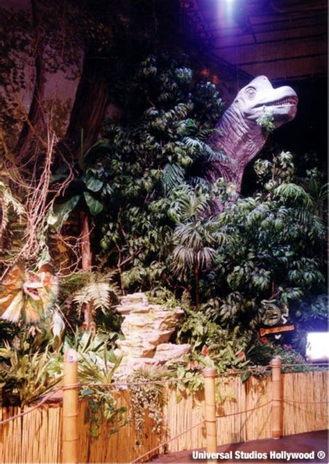 the studiotour.com - Universal Studios Hollywood - Jurassic Park Behind the Scenes