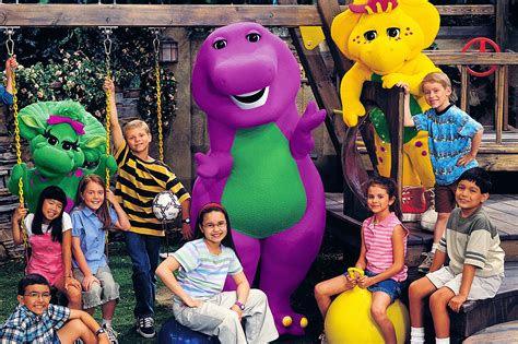 Selena Gomez and Demi Lovato Became Fast Friends While on “Barney & Friends” | Teen Vogue