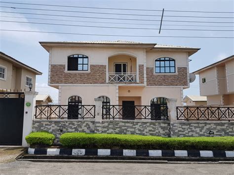 Real Estate in Nigeria: FOR SALE: 5 Bedroom duplex at Stillwaters ...