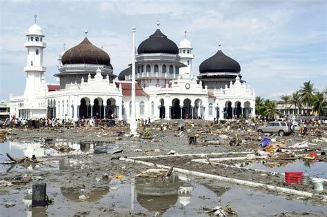 Aceh Indonesia Tsunami 2004 - Visit Banda Aceh