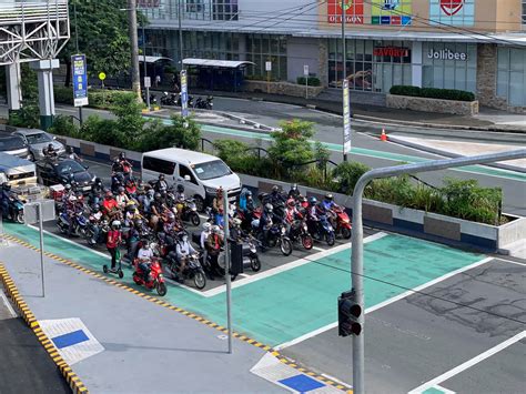 LOOK: Pasig opens bike boxes at Kapitolyo intersections - NOLISOLI