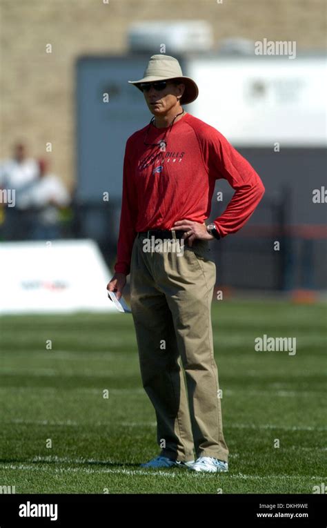 Buffalo Bills head coach Dick Jauron during training camp at Pittsford ...