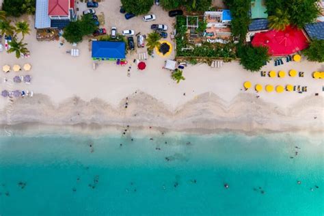 Cane Garden Bay (Tortola) - BVI Voyager