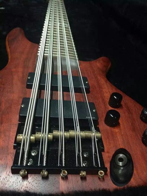 16 strings O_o | Bass guitar, Luthier guitar, Guitar chords beginner