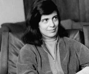 Susan Sontag Biography - Facts, Childhood, Family Life & Achievements