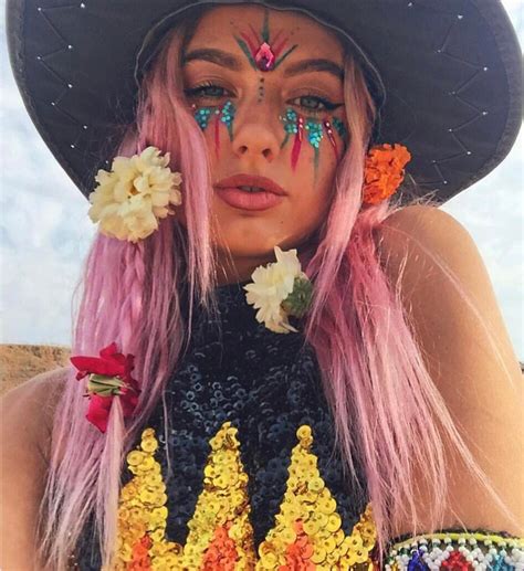 10 Festival Makeup Looks You Need To Try | Festival inspo, Festival season fashion, Festival fashion