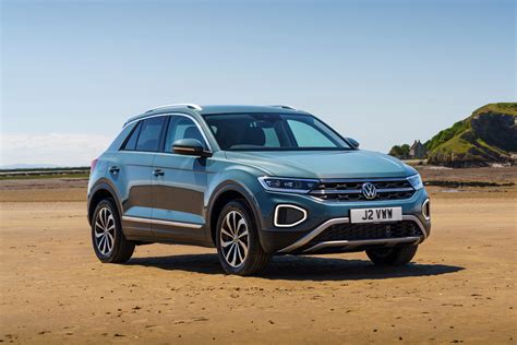 Volkswagen T-Roc Review 2023 | heycar