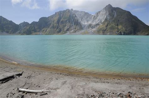 Crater lake of Mount Pinatubo (17) | Pinatubo | Pictures | Philippines in Global-Geography