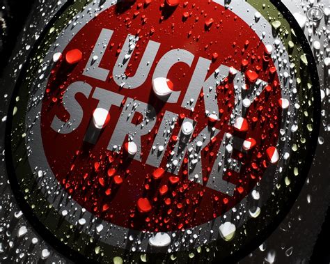 Lucky Strike Logo Wallpaper