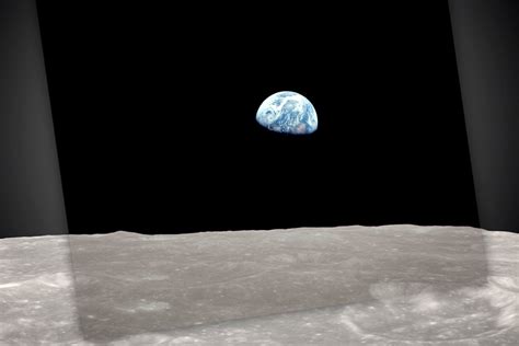 NASA re-creates iconic Apollo 8 'Earthrise' 45 years later - NBC News