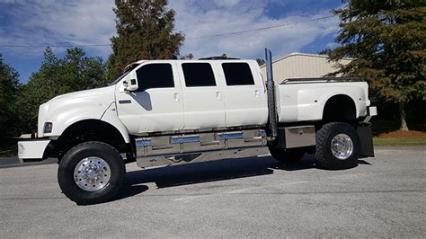 2008 White Six Door | F650 Supertrucks