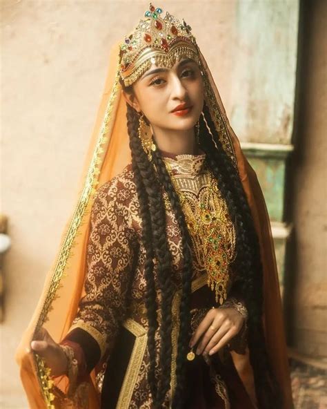 Muslim Fashion, Asian Fashion, Hijab Fashion, Golden Horde, Blue Green Eyes, Indian Hindi ...
