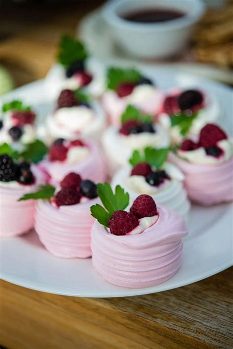 Top 20 Wedding Mini Desserts for 2018 | Deer Pearl Flowers