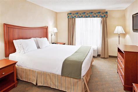 HOLIDAY INN EXPRESS & SUITES AUBURN HILLS $92 ($̶1̶1̶0̶) - Updated 2020 ...