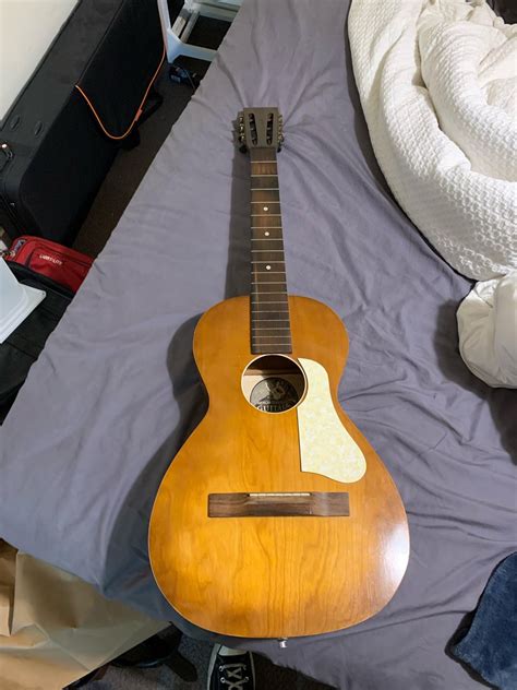 Help solve a mystery, what is this guitar : r/AcousticGuitar