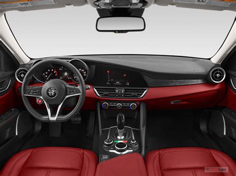 2020 Alfa Romeo Giulia: 64 Interior Photos | U.S. News