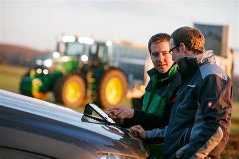 John Deere simplifies Operations Center – Wheels and Fields