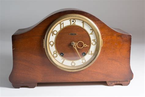 Vintage Wind-up Clock - Antique Wood Mantle Clock - Made in Seth Thomas ...