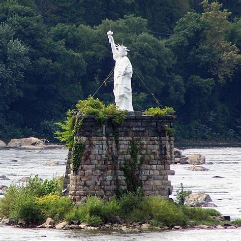 Dauphin Narrows Statue of Liberty in Dauphin, PA (With Photos)