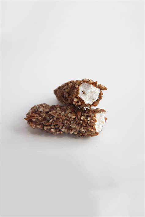 Pecan Logs Box – 4oz – Tyler Candy