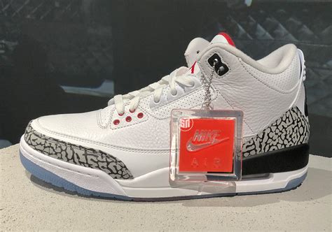 Air Jordan 3 Clear Sole Dunk Contest White Cement First Look | SneakerNews.com