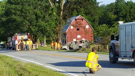 1 person dead, 2 airlifted with severe burns in Clinton County crash ...