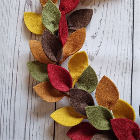 Autumn Felt Leaf Wreath Wall/Door Decoration 12 | Etsy