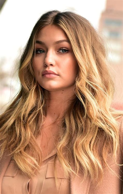 35 Gorgeous Styles to Get Beach Waves in Your Hair - Haircuts ...