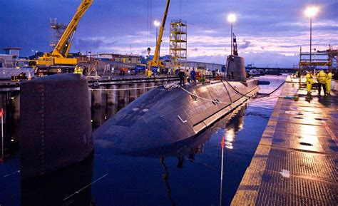 The Royal Navy’s Astute class submarines: Part 1 – development and ...