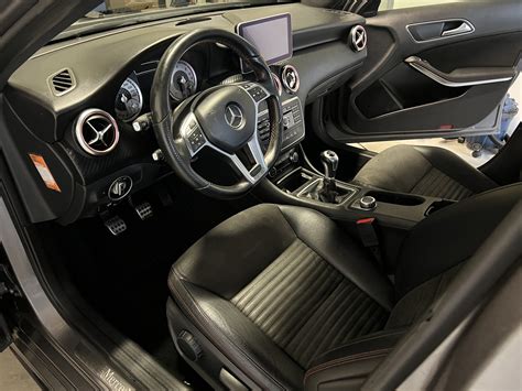 Interior Detailing (Mercedes A180) - RGXC