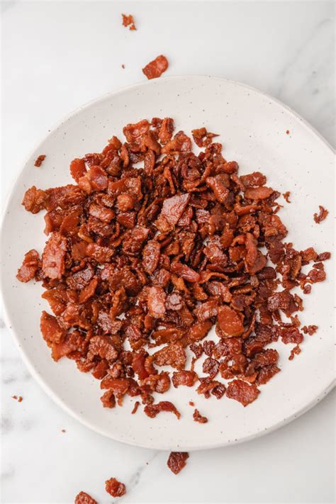 How To Make Bacon Bits (Bacon Crumbles) - The Dinner Bite