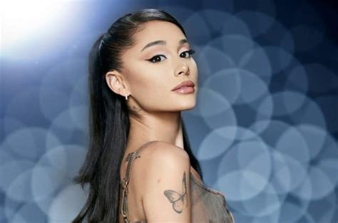 10 Best Ariana Grande Songs of All Time - Singersroom.com