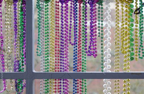 File:Mardi Gras Beads on Balcony (3639467444).jpg - Wikimedia Commons