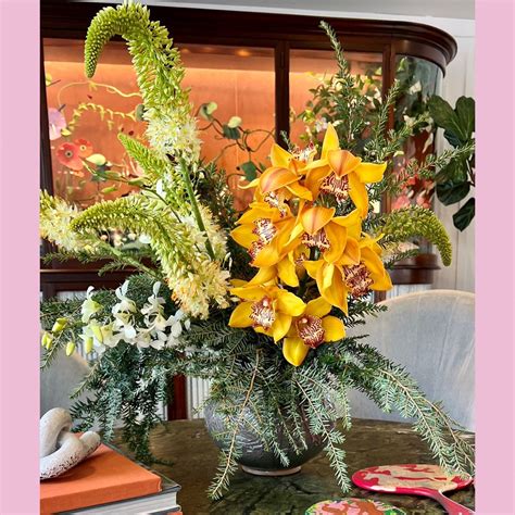Our Friends Pretend Plants and Flowers This Week at Brentwood Country – Irene Neuwirth