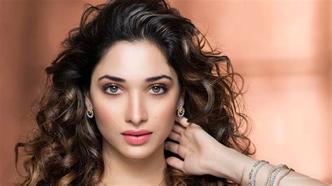 Tamanna Bhatia Wallpaper 4K, Portrait, Beautiful actress