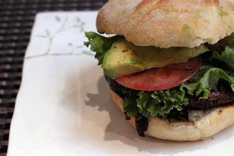 Chews Healthy: Grilled Portobello Mushroom Burger