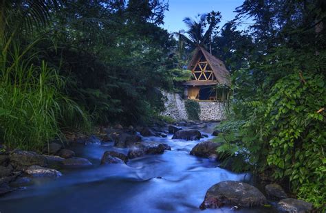 Hideout Bali - Cozy Off-Grid Bamboo Home