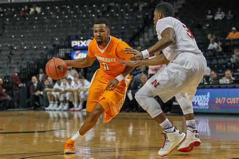 Tennessee Volunteers Basketball loses to Nebraska Cornhuskers 82-71 ...