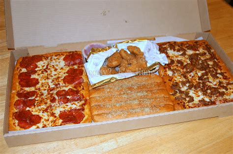 MIH Product Reviews & Giveaways: The Big Dinner Box from Pizza Hut Review