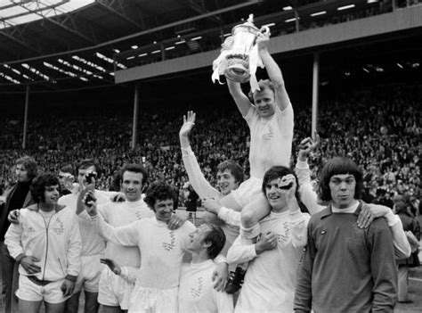 Leeds United Fa Cup Winners - 1972 Fa Cup Multi Hand Signed Autographed Photo Leeds United The ...