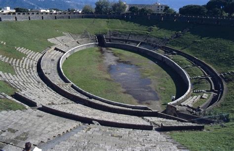 Learn about a visit to Pompeii - tours, info and more - Flashback ...