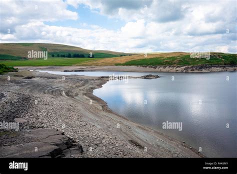 Elan valley reservoir hi-res stock photography and images - Alamy