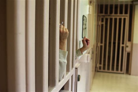 Texas female prison population rises as male population decreases